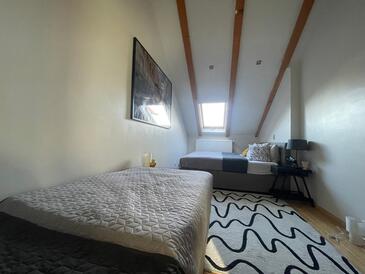 Ferienwohnungen mit Parkplatz Karlovac - 22056