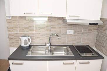 Apartments with parking space Kaštel Lukšić, Kaštela - 22071