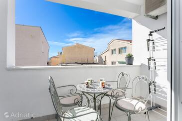 Appartamenti con parcheggio Tucepi, Macarsca - Makarska - 22086