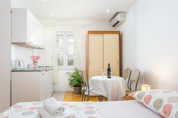 Studio Appartement Tucepi, Makarska (AS-22086-b(