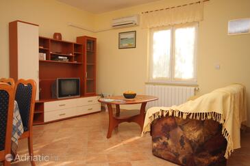 Family-friendly apartments with swimming pool Manjadvorci, Marčana - 2209