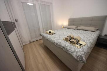 Ferienwohnungen mit Parkplatz Bibinje, Zadar - 22104