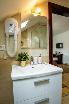 Rooms Jezerce, Lika and Gorski kotar