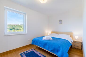 Family-friendly apartments with swimming pool Milna, Brač - 22122