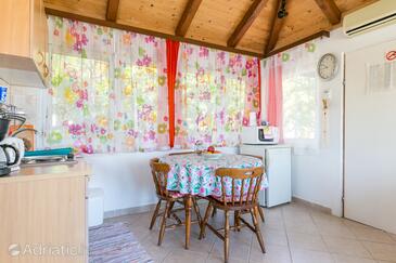 Lejlighedens parkeringsplads Supetar, Brac - 22123