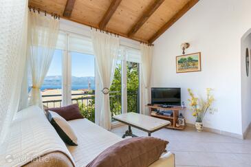 Ferienwohnungen mit Parkplatz Supetar, Brac - 22123