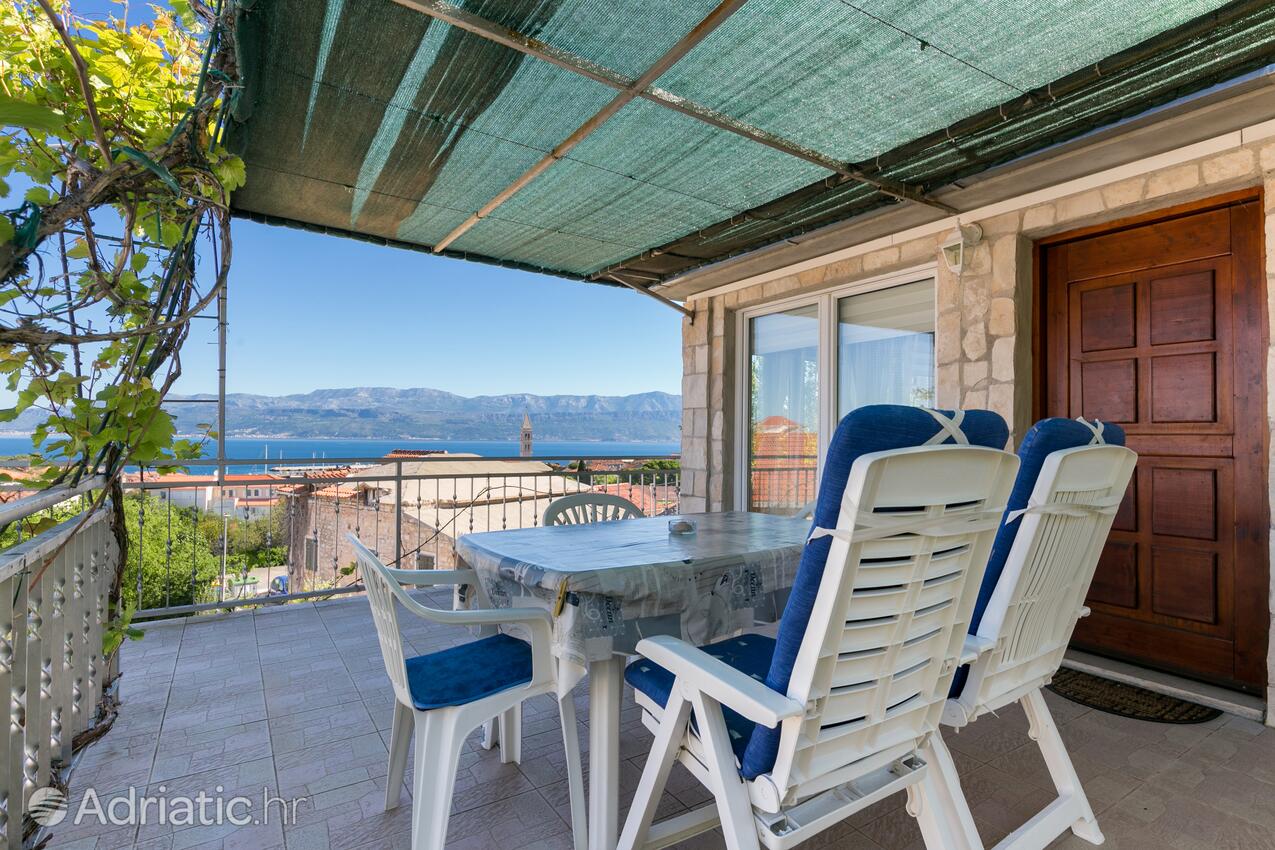 Appartamenti con parcheggio San Pietro di Brazza - Supetar, Brazza - Brač - 22123