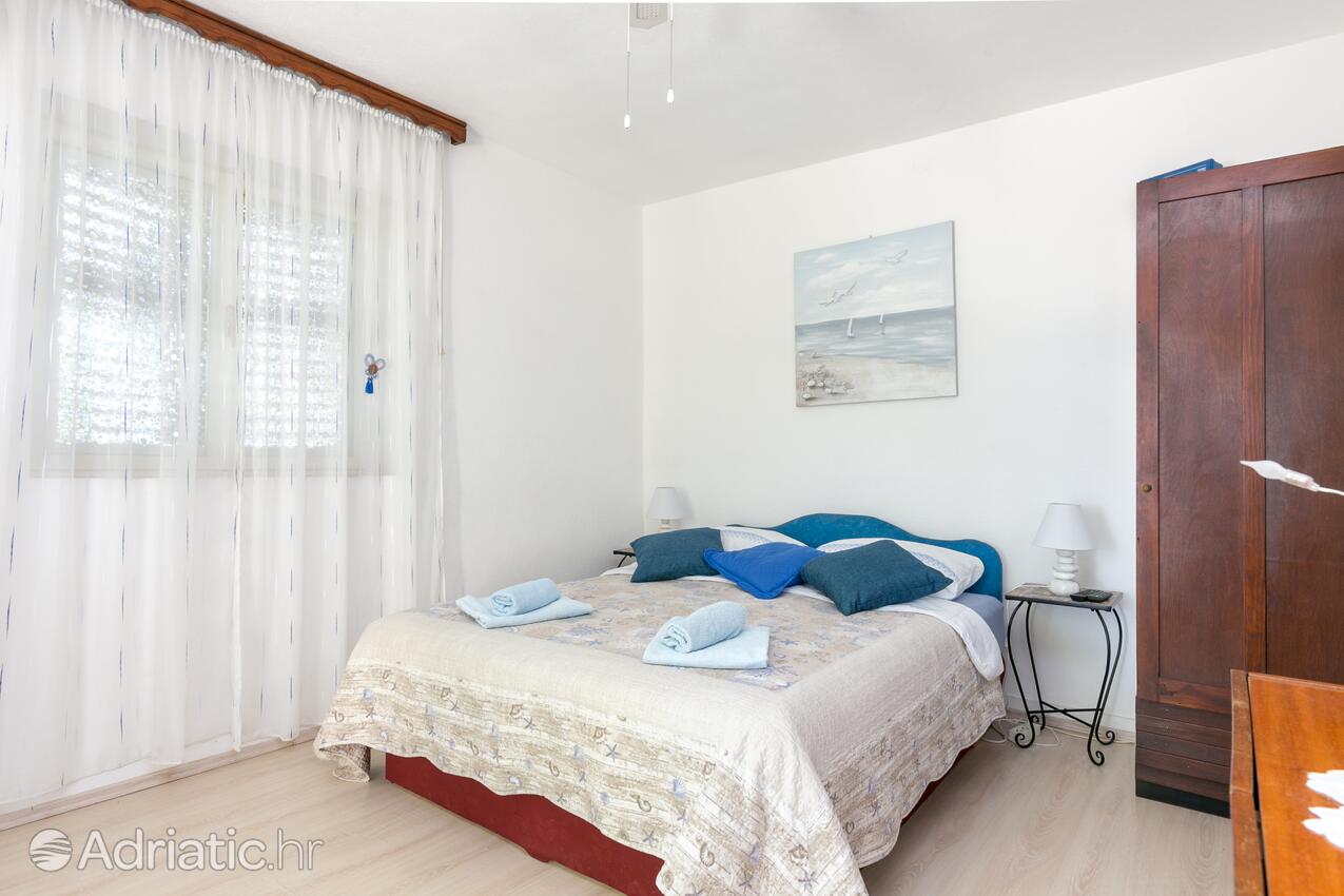Apartmaji s parkingom Supetar, Brač - 22123