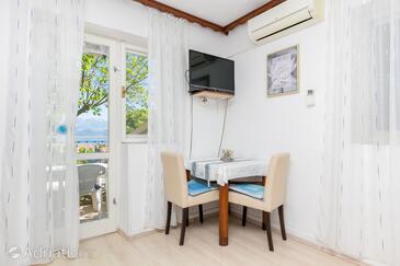 Apartments with parking space Supetar, Brač - 22123