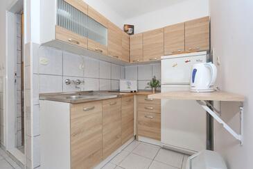 Leiligheter med parkering Vir - 22134
