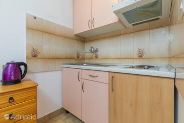 Appartamenti accanto al mare Bratus, Macarsca - Makarska - 22135