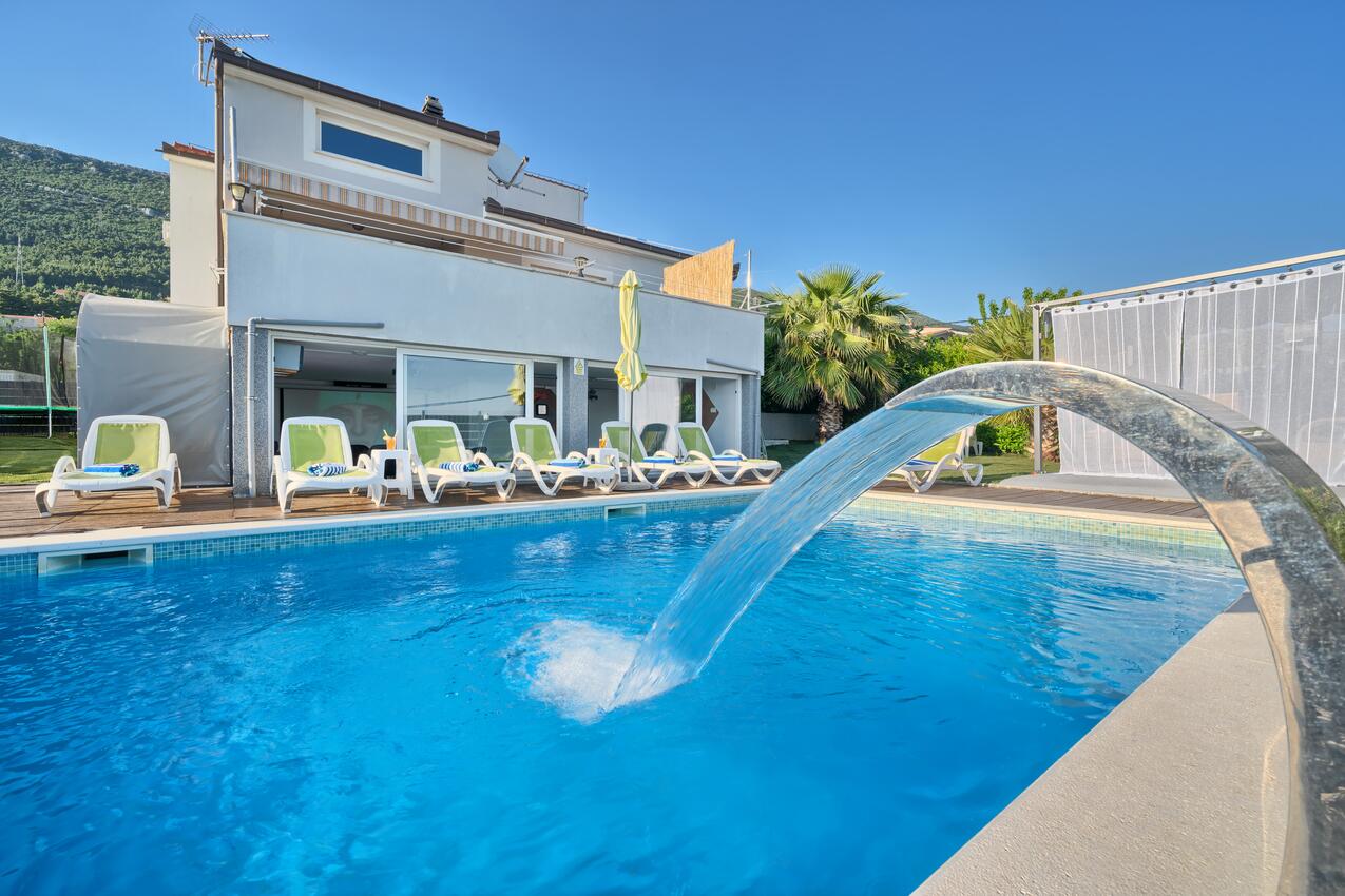 Alloggio - Casa con piscina per famiglia Kastel Stari, Castelli - Kaštela