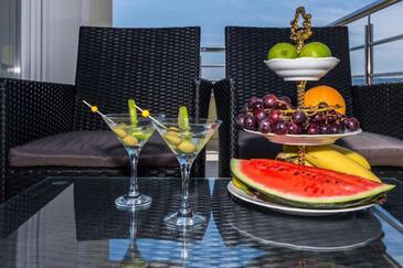 Ferienwohnungen mit Parkplatz Kastel Luksic, Kastela - 22141