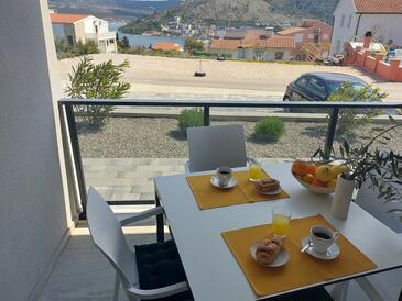 Leiligheter med parkering Rogoznica - 22157 Adriatic.hr