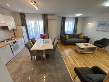 Apartmaji s parkingom Porat, Krk - 22186 Adriatic.hr