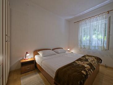 Apartamentos junto al mar Postira, Brac - 22200