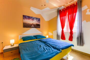 Lägenheter vid havet Vir - 22208