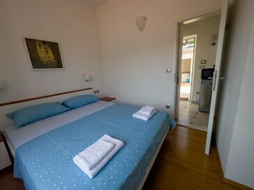 Apartmani s parkingom Jelsa, Hvar - 22211