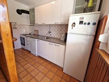 Apartments with parking space Barbat, Rab - 22217