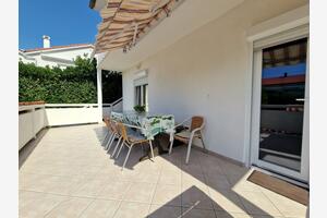 Appartamento di due stanze Barbat, Arbe - Rab (A-22217-a)