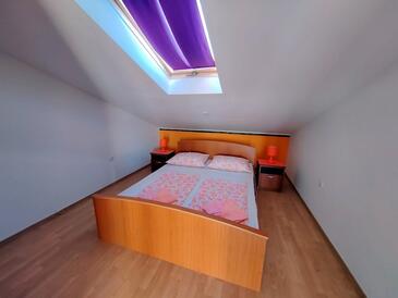 Apartmanok parkolóhellyel Barbat, Rab - 22217