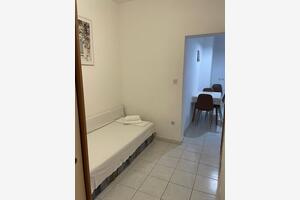 Appartamento di una stanza Zivogosce - Blato, Macarsca - Makarska (A-22253-a)