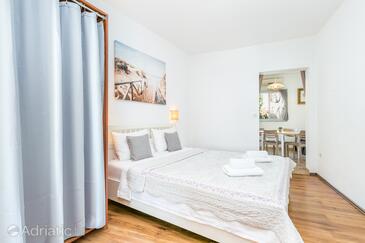 Ferienwohnungen mit Parkplatz Zivogosce - Blato, Makarska - 22253