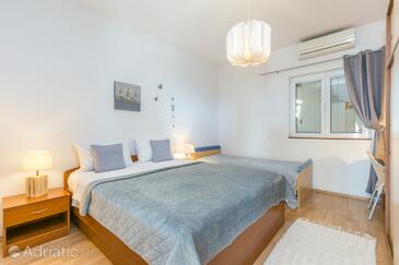 Apartmaji s parkingom Živogošće - Blato, Makarska - 22253