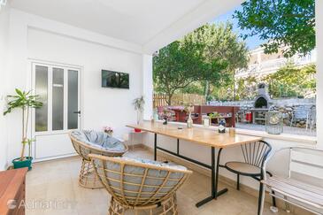 Apartmanok parkolóhellyel Zivogosce - Blato, Makarska - 22253