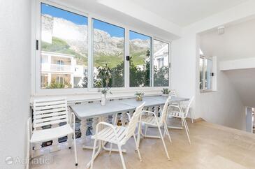 Ferienwohnungen mit Parkplatz Zivogosce - Blato, Makarska - 22253