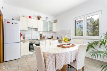 Feriehus med parkering Mirca, Brac - 22257
