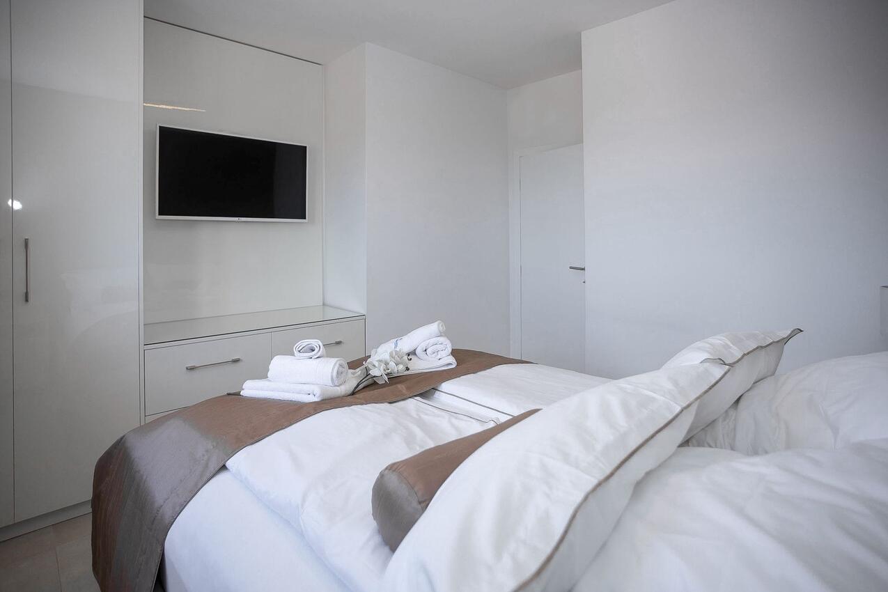 A-22264-a - Alloggi privati - Appartamenti con parcheggio Promajna, Macarsca - Makarska