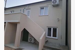 Apartmani s parkingom Nin, Zadar - 22265