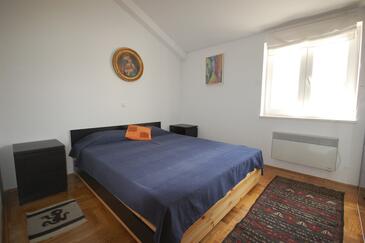 Apartmanok parkolóhellyel Porat, Krk - 22268