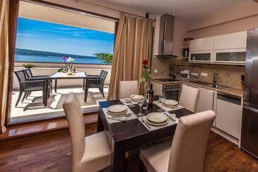 Dwupokojowy apartament Crikvenica (A-22270-a)
