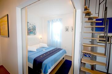 Apartmanok parkolóhellyel Vantacici, Krk - 22272