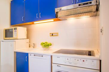 Apartmanok parkolóhellyel Vantacici, Krk - 22272