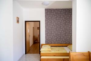 Egyszobás apartman Vodice (A-22290-a)