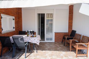 Apartamento para dos personas Vodice (A-22290-c(