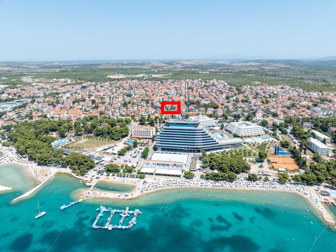 Apartmaji s parkingom Vodice - 22290