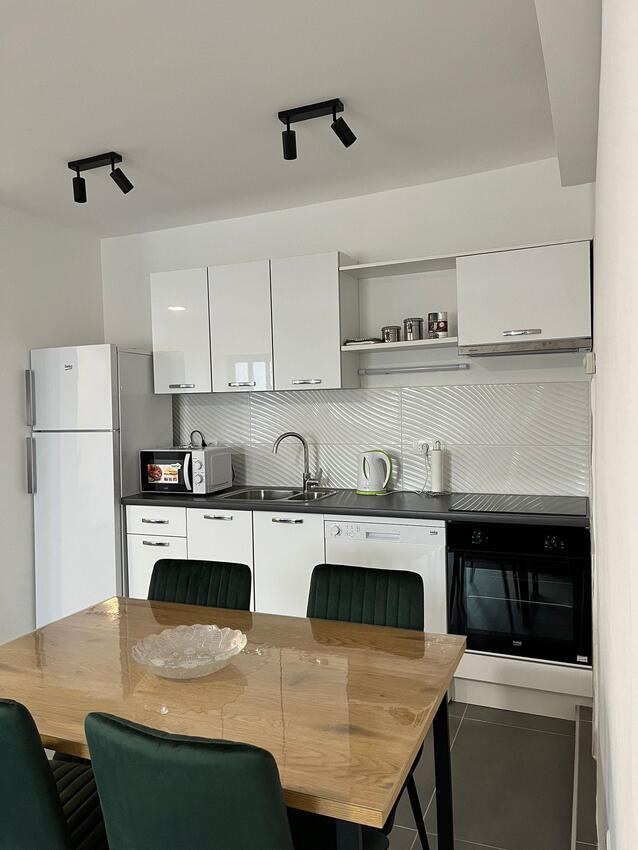 A-22296-a - Privatunterkunft - Ferienwohnungen mit Parkplatz Stobrec, Split