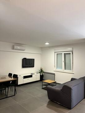 Camera di soggiorno Stobreč, Camera di soggiorno nell'alloggi del tipo apartment, condizionatore disponibile e WiFi.