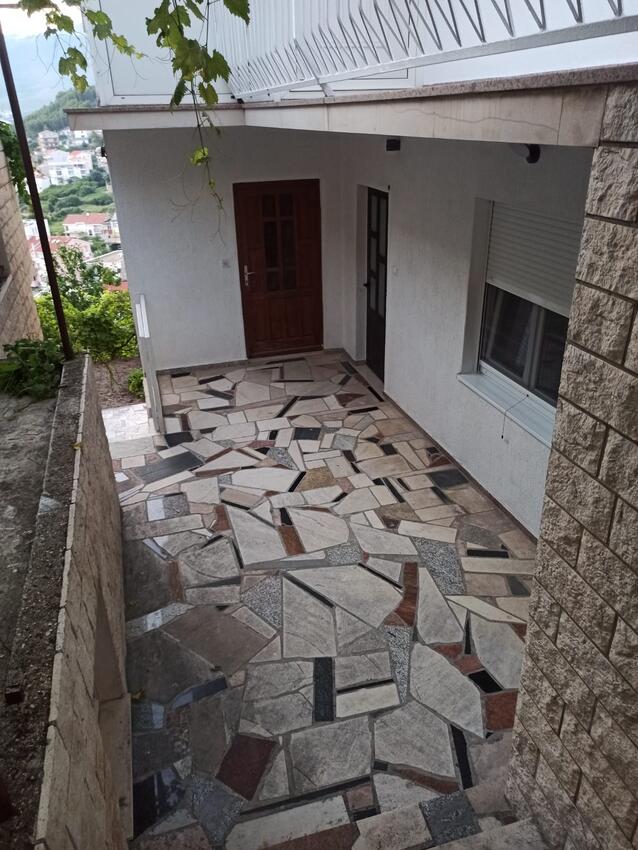 A-22296-a - Privatunterkunft - Ferienwohnungen mit Parkplatz Stobrec, Split