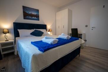 Ferienhaus mit Parkplatz Vir - 22303