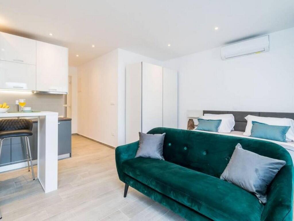 Family-friendly apartments with swimming pool Pomena, Mljet - 22317