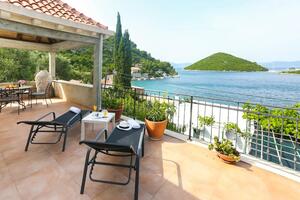 Appartamento di tre stanze Prozurska Luka Appartamento di tre stanze Prozurska Luka, Mljet (A-22335-a)