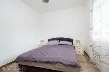 Apartmanok parkolóhellyel Donji Karin, Novigrad - 22350