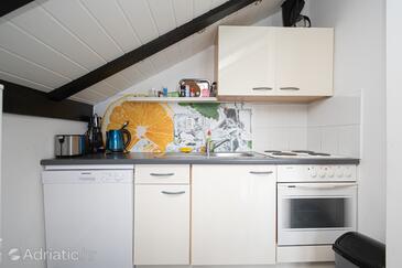 Lejlighedens parkeringsplads Donji Karin, Novigrad - 22350