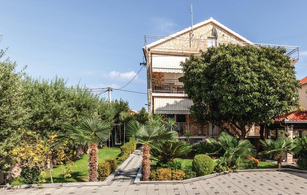 Ferienwohnungen mit Parkplatz Kastel Novi, Kastela - 22352