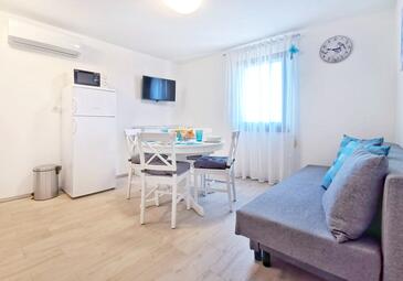 Třípokojový apartmán Gornji Picudo, Umag (A-22354-a)